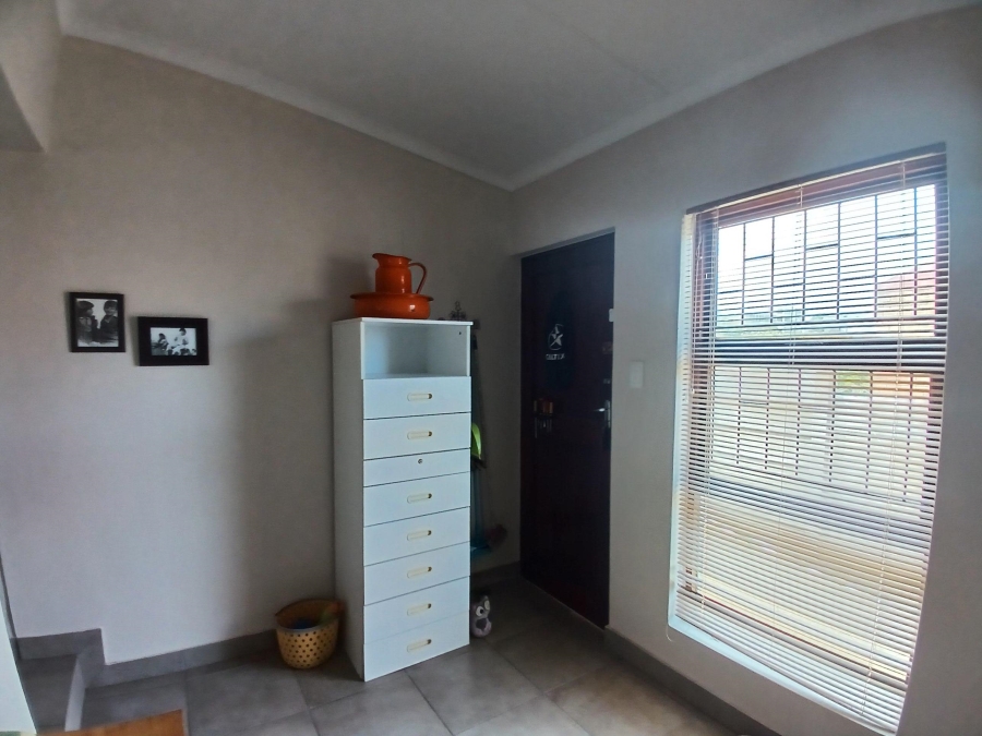 3 Bedroom Property for Sale in Dana Bay Western Cape